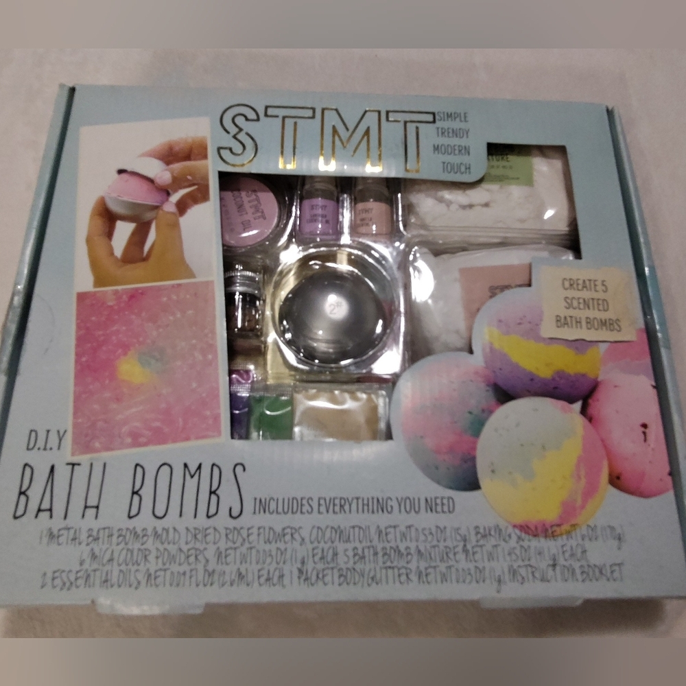 NEW!! STMT Bath Bomb Making Kit